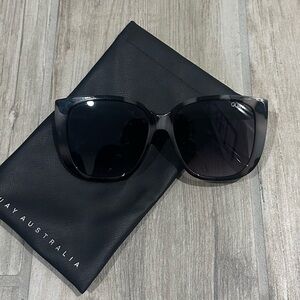 QUAY 🖤 Sunglasses
